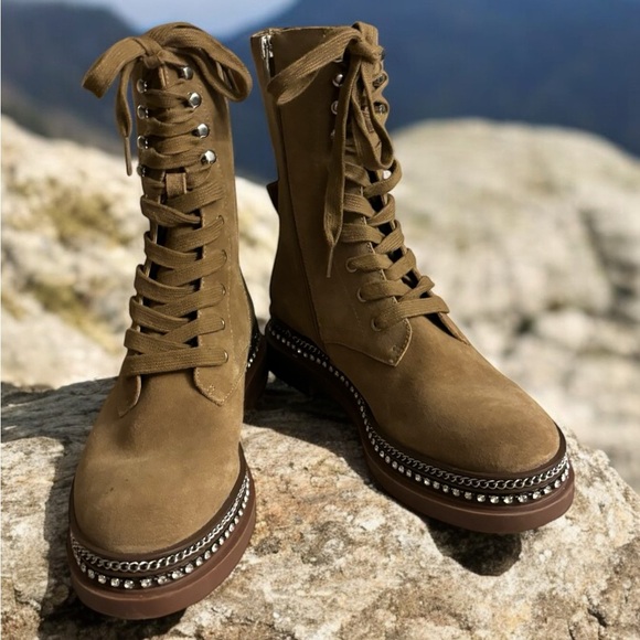 Vince Camuto Women’s Branda Lace Up Suede Leather Boot. Size 7. Like New. - Picture 4 of 7